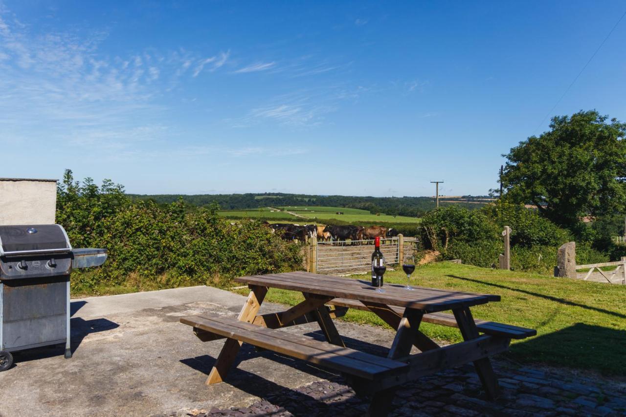 Broomhill Barns Minwear Buitenkant foto